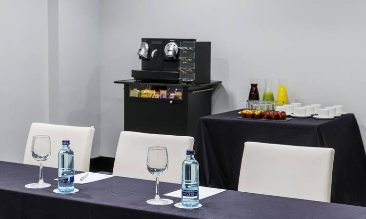 Salle Junta Hôtel Ilunion Bilbao Bilbao Salle Junta Hôtel Ilunion Bilbao Bilbao